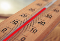 Úmrtí v důsledku změny klimatu: Údaje v reálném čase ukazují nárůst úmrtnosti z horka ve 12 evropských městech během poslední vlny veder